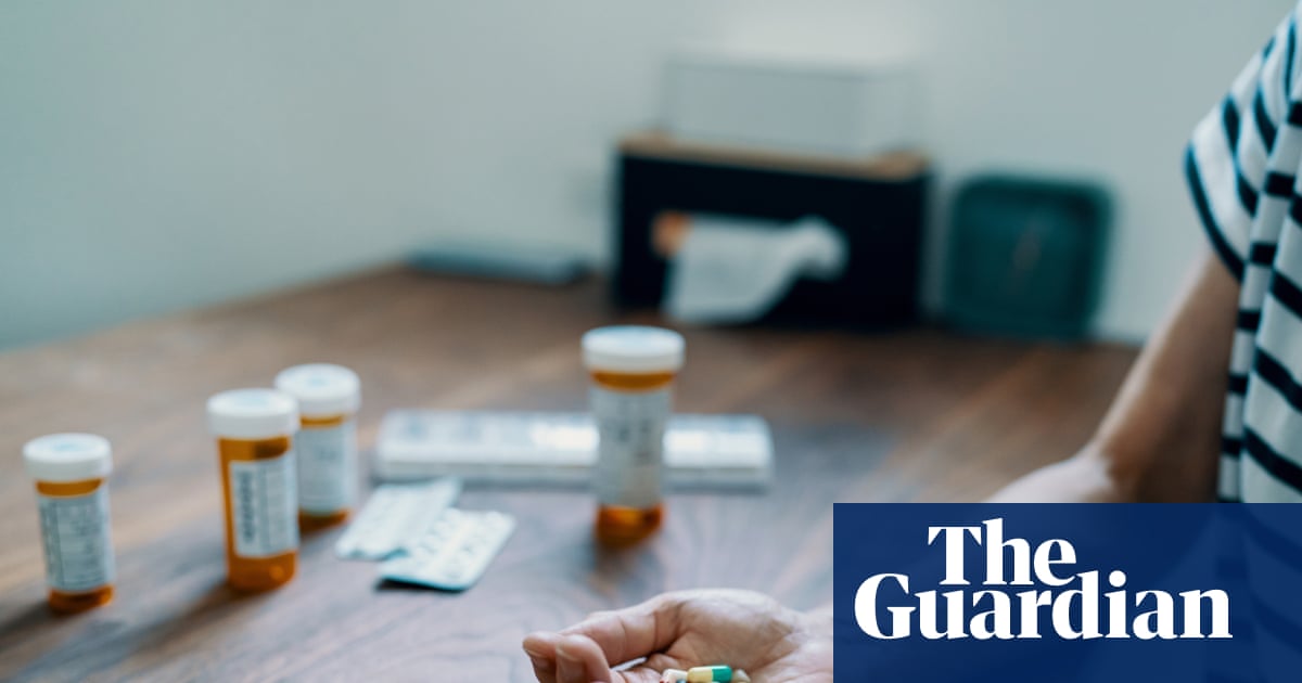 UK Study Reveals Variations in Antidepressant Side Effects, Including Weight Gain – Mirror Brief